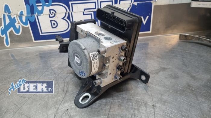 Used ABS pump Jeep Compass II (MP) 1.4 Multi Air2 16V 4x4 Price € 195,00 Margin scheme offered by Auto Bek