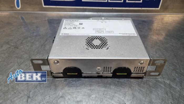 Gebrauchte Radio Modul Renault Clio V (RJAB) 1.6 E-Tech 145 16V Preis € 180,00 Margenregelung angeboten von Auto Bek