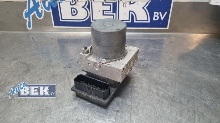 Usagé Pompe ABS Ford Transit 2.2 TDCi 16V Prix € 50,00 Règlement à la marge proposé par Auto Bek