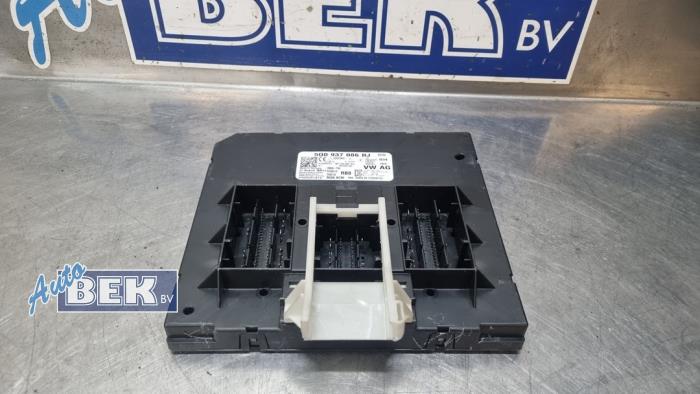 Used Body control computer Volkswagen Touran (5T1) 2.0 TDI 150 Price € 100,00 Margin scheme offered by Auto Bek