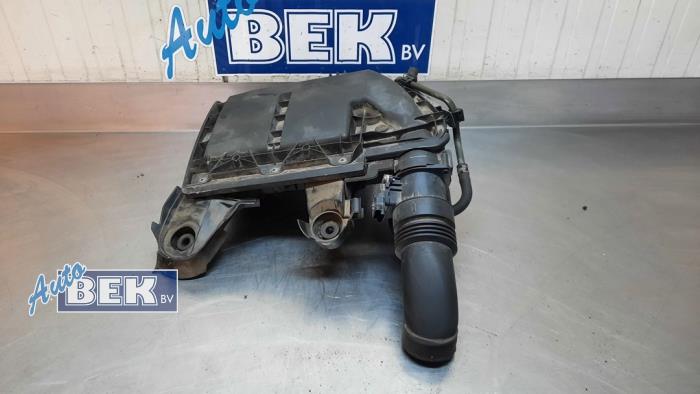 Begagnade Luftfilterhus Peugeot 4008 1.6 HDi 16V 115 4x4 Pris på förfrågan erbjuds av Auto Bek