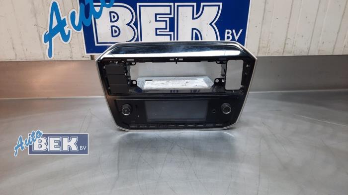 Używane Radio Seat Mii Electric Cena € 200,00 Procedura marży oferowane przez Auto Bek