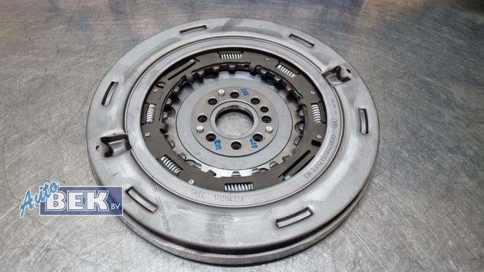 Used Flywheel MG HS/EHS I (AS23) 1.5 EHS T-GDI Hybrid Price on request offered by Auto Bek