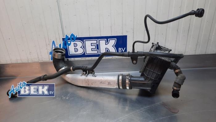 Usados Intercooler Mercedes C (W205) C-220 2.2 CDI BlueTEC, C-220 d 16V Precio € 49,00 Norma de margen ofrecido por Auto Bek