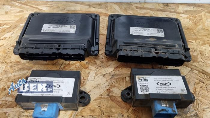 Begagnade Dator, E-gas Ford Usa F-150 Standard Cab 5.0 4WD Pris på förfrågan erbjuds av Auto Bek