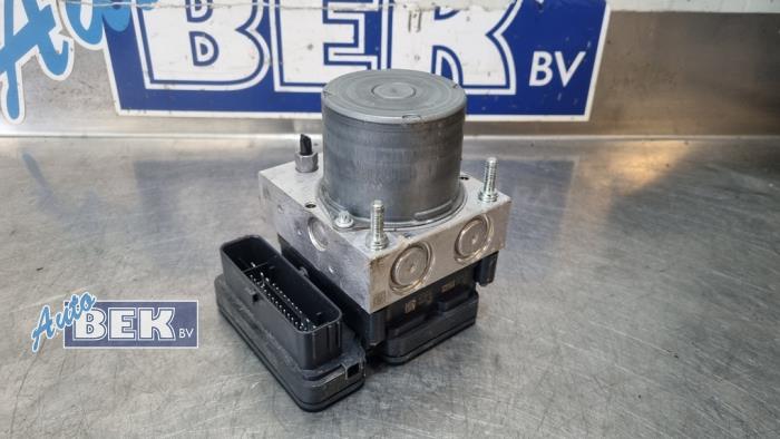 Usagé Pompe ABS Peugeot Rifter (ER/EC/EZ) 1.2 PureTech 110 Prix € 170,00 Règlement à la marge proposé par Auto Bek