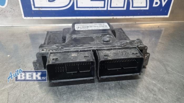 Used Engine management computer Ford Focus 4 Wagon 1.0 EcoBoost 12V Hybrid 155 Price € 240,00 Margin scheme offered by Auto Bek