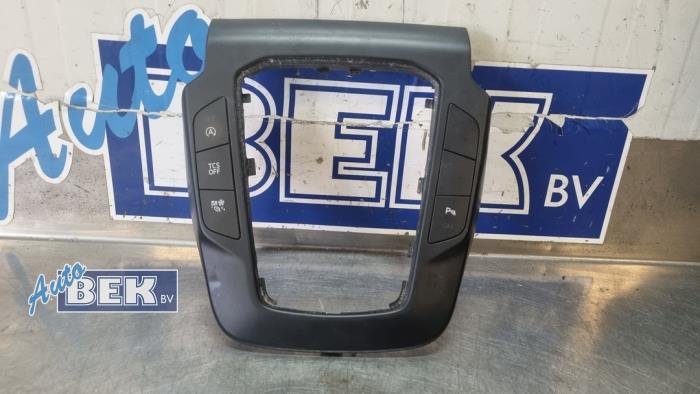 Używane Przelacznik ESP Ford Focus 4 Wagon 1.0 EcoBoost 12V Hybrid 155 Cena € 42,50 Procedura marży oferowane przez Auto Bek