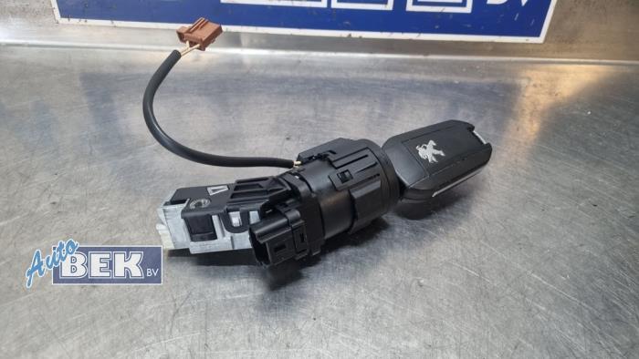 Używane Stacyjka + Kluczyk Peugeot Rifter (ER/EC/EZ) 1.2 PureTech 110 Cena na żądanie oferowane przez Auto Bek