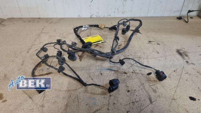 Parking sensor wiring loom