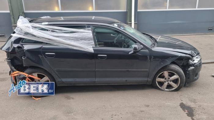 Używane Próg prawy Audi A3 Sportback (8PA) 1.2 TFSI Cena na żądanie oferowane przez Auto Bek