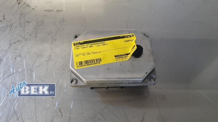 Used Engine management computer Fiat Grande Punto (199) 1.4 Price € 70,00 Margin scheme offered by Auto Bek