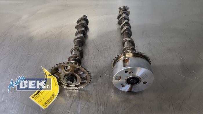 Gebrauchte Nockenwelle Set Peugeot 108 1.0 12V Preis auf Anfrage angeboten von Auto Bek