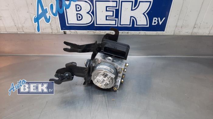 Usagé Bloc ABS Dacia Sandero III 1.0 TCe 90 12V Prix € 150,00 Règlement à la marge proposé par Auto Bek