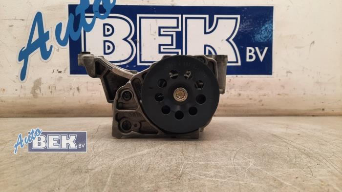 Gebrauchte Ölpumpe Volkswagen Touran (5T1) 2.0 TDI 150 Preis € 64,95 Margenregelung angeboten von Auto Bek