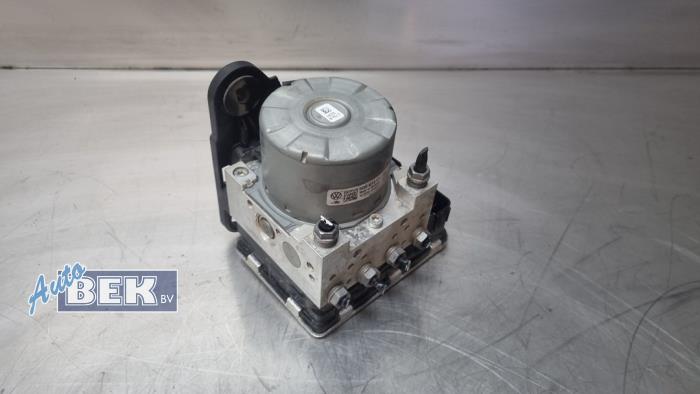 Used ABS pump Audi Q2 (GAB/GAG) 2.0 30 TDI 16V Price € 100,00 Margin scheme offered by Auto Bek