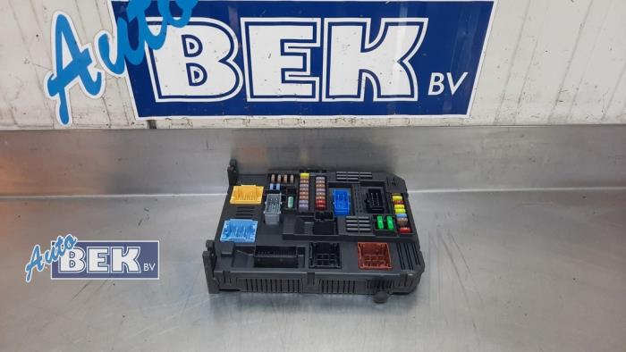 Used Body control computer Peugeot 5008 II (M4/MC/MJ/MR) 2.0 BlueHDi 180 16V Price € 95,00 Margin scheme offered by Auto Bek