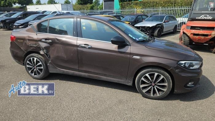 Begagnade Framdörr, 4-dörrars, höger Fiat Tipo (356S) 1.4 16V Pris på förfrågan erbjuds av Auto Bek