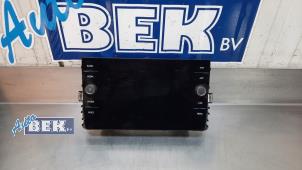 Usados Pantalla de navegación Volkswagen Polo VI (AW1) 1.0 TSI 12V Precio € 315,00 Norma de margen ofrecido por Auto Bek