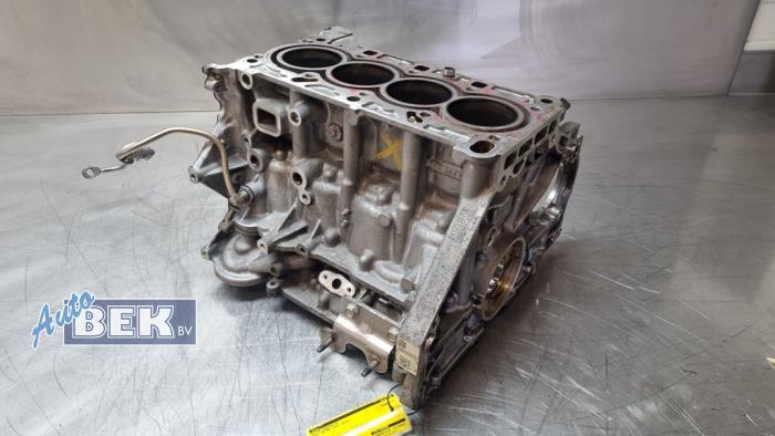 Used Engine crankcase Opel Astra K 1.4 Turbo 16V Price € 400,00 Margin scheme offered by Auto Bek