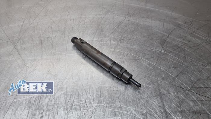Usagé Injecteurs Fiat Ducato (230/231/232/234) 2.5 TDI Prix € 60,00 Règlement à la marge proposé par Auto Bek