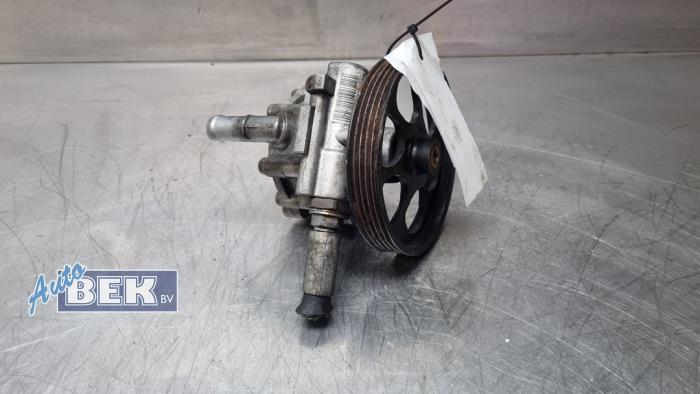 Usagé Pompe de direction Renault Trafic New (FL) 1.9 dCi 100 16V Prix € 45,00 Règlement à la marge proposé par Auto Bek