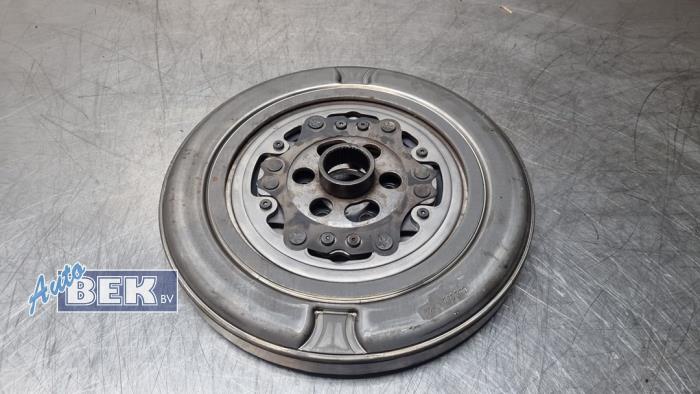 Used Flywheel Audi Q3 Sportback (F3N) 1.4 45 TFSIe 16V Price € 94,50 Margin scheme offered by Auto Bek