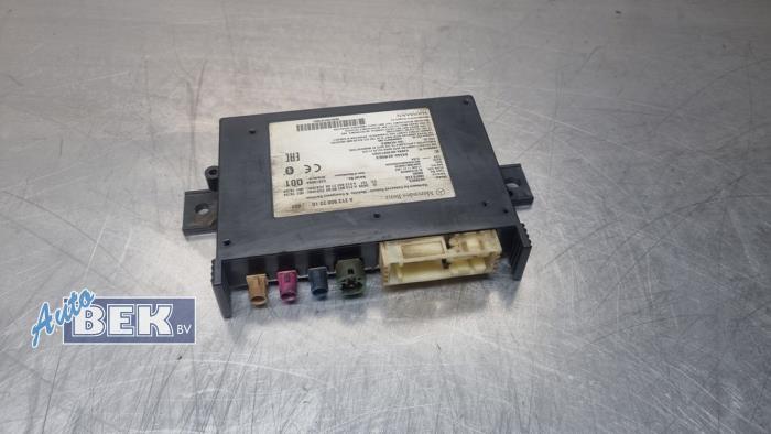 Usados Módulo de comunicación Mercedes E (W213) E-220d 2.0 Turbo 16V Precio € 30,00 Norma de margen ofrecido por Auto Bek