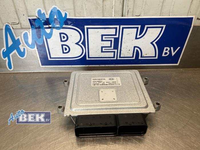 Used Automatic gearbox computer Kia Niro I (DE) 1.6 GDI PHEV Price € 159,00 Margin scheme offered by Auto Bek