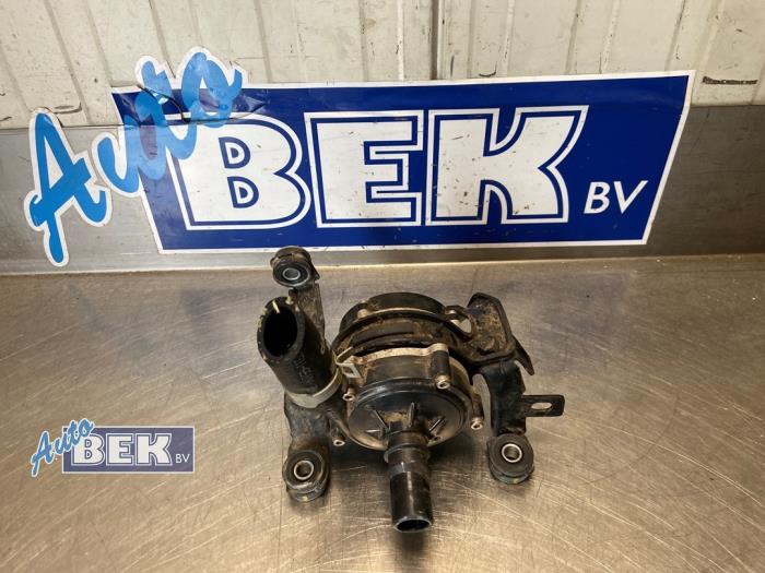 Begagnade Extra vattenpump Kia Niro I (DE) 1.6 GDI PHEV Pris € 23,99 Marginaltabell erbjuds av Auto Bek