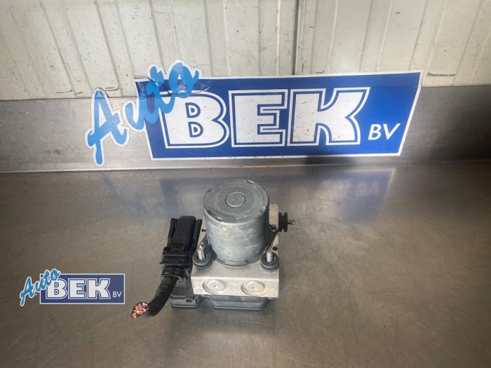 Begagnade ABS-pump Mercedes Sprinter 3,5t (906.63) 311 CDI 16V Pris € 50,00 Marginaltabell erbjuds av Auto Bek