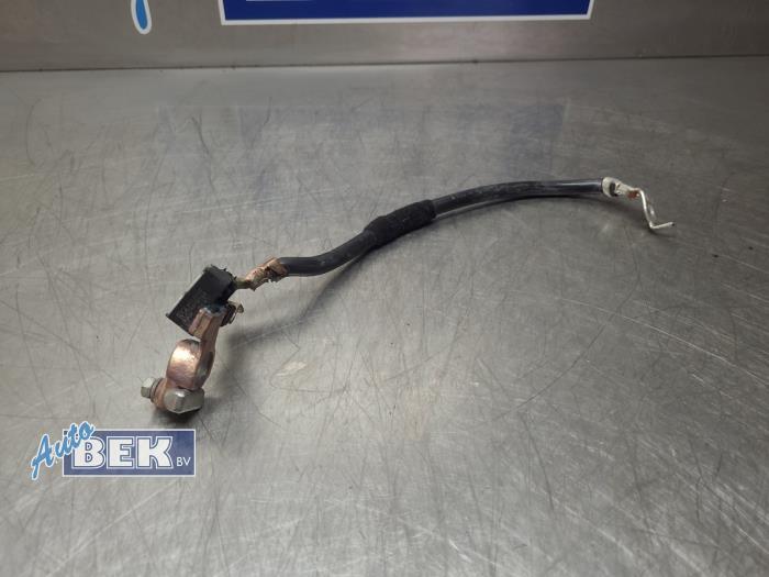 Begagnade Batterisensor Ford Kuga III (DFK) 2.5 FHEV 16V Pris € 25,00 Marginaltabell erbjuds av Auto Bek