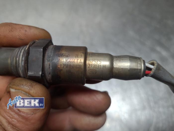 Sonde lambda d'un Ford Focus 4 1.0 EcoBoost 12V Hybrid 155 2023