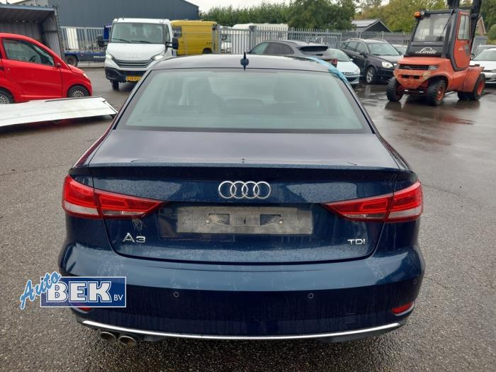 Usados Ventanilla detrás Audi A3 Limousine (8VS/8VM) 2.0 TDI 16V Precio € 150,00 Norma de margen ofrecido por Auto Bek