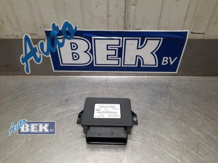 Używane Modul hamulca postojowego Volvo XC70 (BZ) 2.4 D5 20V 220 AWD Cena € 24,85 Procedura marży oferowane przez Auto Bek