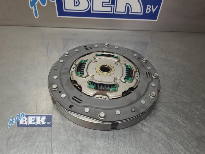 Usagé Kit embrayage (complet) Toyota RAV4 (A5) 2.5 Hybrid 16V Prix sur demande proposé par Auto Bek