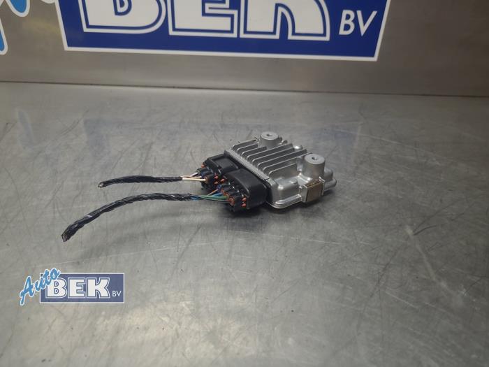 Usagé Module pompe carburant Toyota RAV4 (A5) 2.5 Hybrid 16V Prix € 60,00 Règlement à la marge proposé par Auto Bek