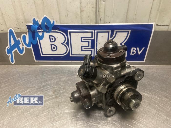 Gebrauchte Kraftstoffpumpe Mechanisch Volvo XC70 (BZ) 2.4 D5 20V 220 AWD Preis € 49,99 Margenregelung angeboten von Auto Bek
