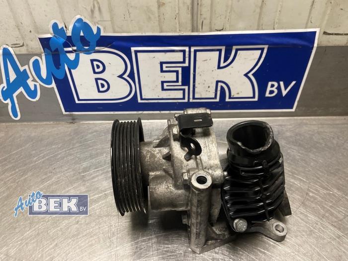 Begagnade Vattenpump Opel Astra K Sports Tourer 1.6 CDTI 110 16V Pris € 84,50 Marginaltabell erbjuds av Auto Bek