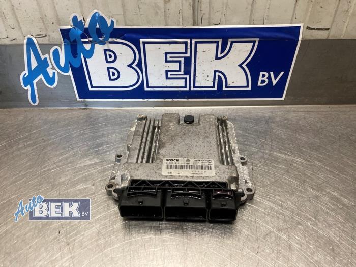 Used Engine management computer Dacia Dokker (0S) 1.5 dCi 90 Price € 99,95 Margin scheme offered by Auto Bek