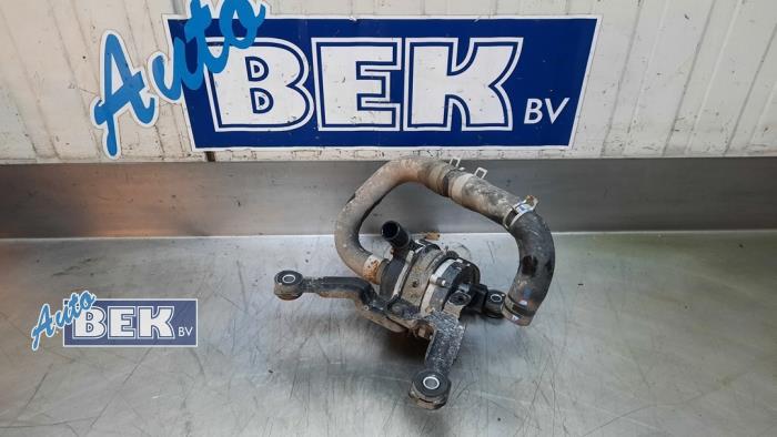 Begagnade Extra vattenpump Hyundai Kona (OS) 64 kWh Pris € 50,00 Marginaltabell erbjuds av Auto Bek