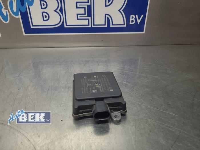 Begagnade Radarsensor Mercedes E (W213) E-200d 1.6 Turbo 16V Pris € 150,00 Marginaltabell erbjuds av Auto Bek