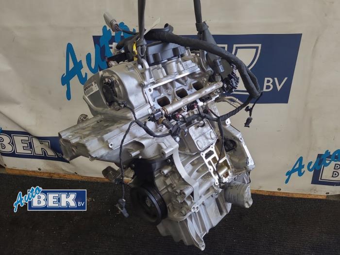 Engine Volkswagen Golf VIII (CD1), 2019 1.0 eTSI 12V, Hatchback, Electric Petrol, 999cc, 81kW (110pk), FWD, DLAA, 2020-06 (Used)