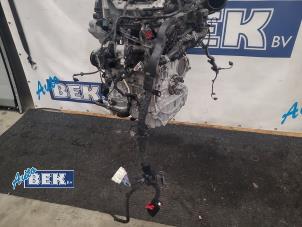 Engine from a Volvo XC40 (XZ) 1.5 T4 Plug-in Hybrid 12V 2023
