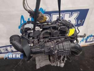 Engine from a Volvo XC40 (XZ) 1.5 T4 Plug-in Hybrid 12V 2023