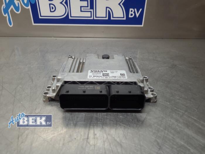 Used Engine management computer Volvo XC40 (XZ) 1.5 T4 Plug-in Hybrid 12V Price € 245,00 Margin scheme offered by Auto Bek