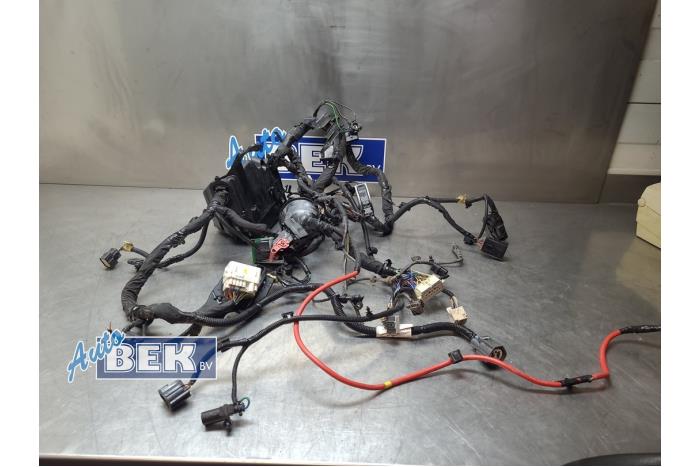 Wiring harness Volvo XC40 1.5 T4 Plug-in Hybrid 12V - 32301430