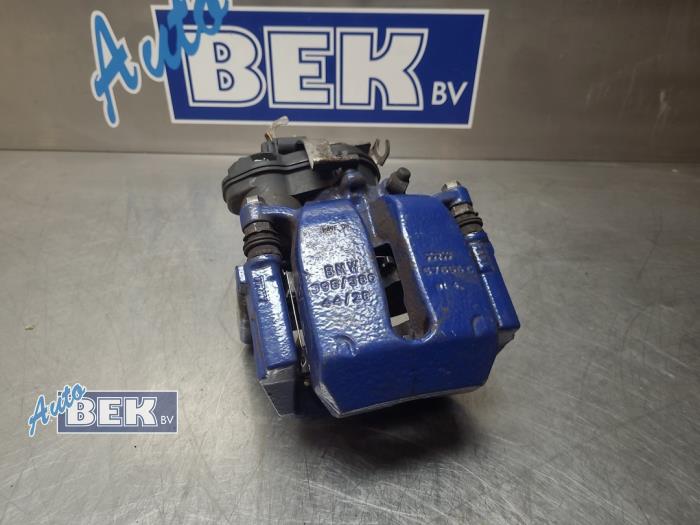 Gebrauchte Bremszange links hinten BMW M5 (F90) 4.4 Competition V8 32V TwinPower Turbo Preis auf Anfrage angeboten von Auto Bek