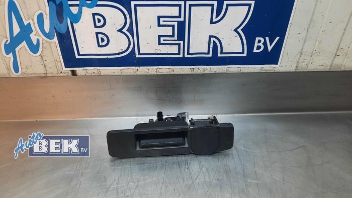 Begagnade Backkamera Mercedes A (W176) 2.2 A-220 d 16V 4-Matic Pris € 165,00 Marginaltabell erbjuds av Auto Bek