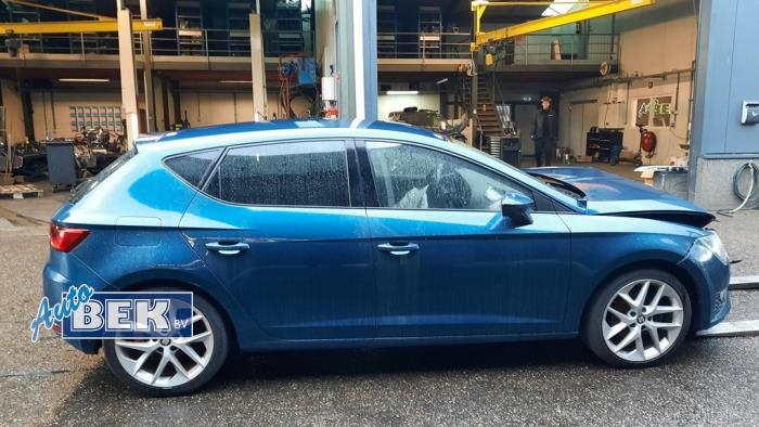 Używane Próg prawy Seat Leon (5FB) 2.0 TDI Ecomotive 16V Cena na żądanie oferowane przez Auto Bek